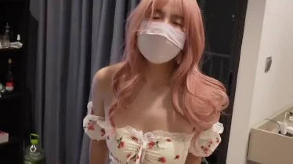 变态房东强硬收租失业女租客以身抵租